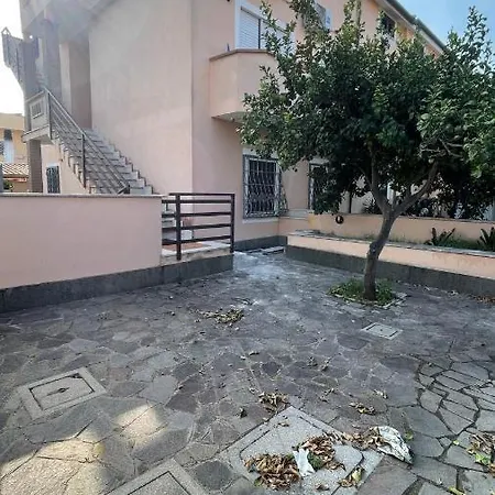 Everest Apartment